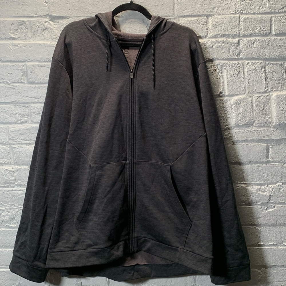 Men’s sweatshirt